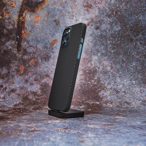 Aramid Case Mattschwarz für Apple iPhone 12 Serie Schutzhülle - WolfProtect.de