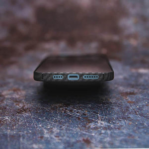 Aramid Case Mattschwarz für Apple iPhone 12 Serie Schutzhülle - WolfProtect.de